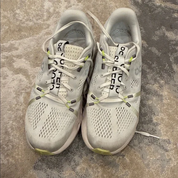 ON Running Brand Cloud Cloudsurfer White/Yellow Women's Running Shoes Size 10 - Picture 4 of 7